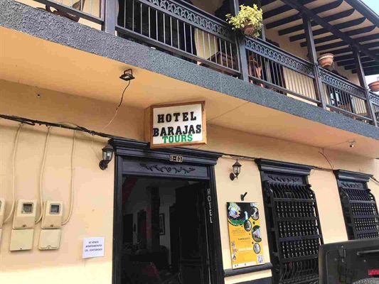 Hotel Barajas Tours 